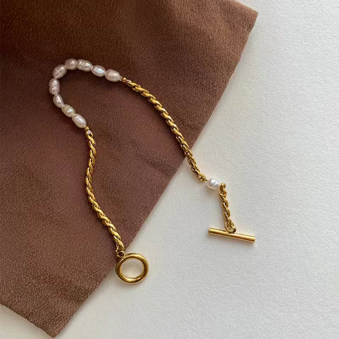 Elegant Pearls Bracelet